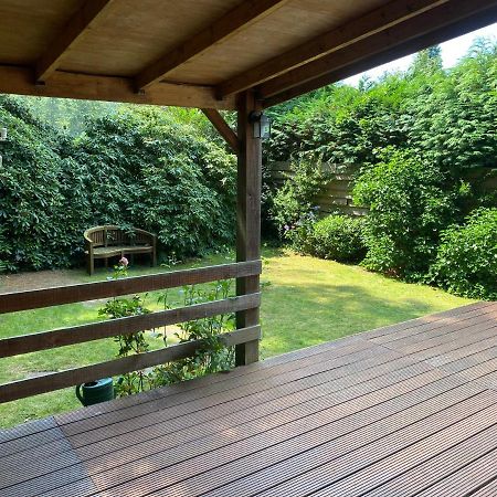 Ruim Privacyvol Chalet Met Overdekt Terras Ermelo Exterior photo